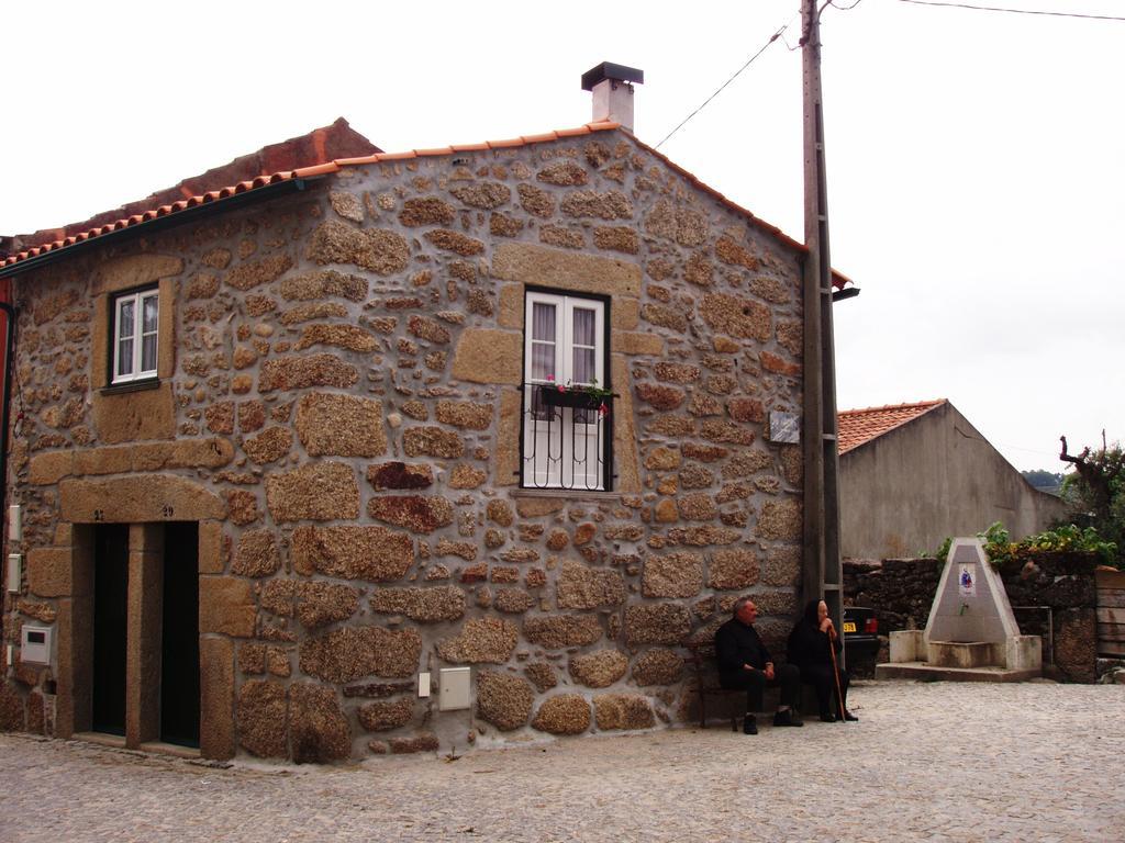 Casa D'Avo Maria Guest House Seia Ruang foto